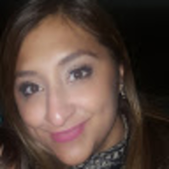 Meet your Posher, Deanna - Picture 1 of 1